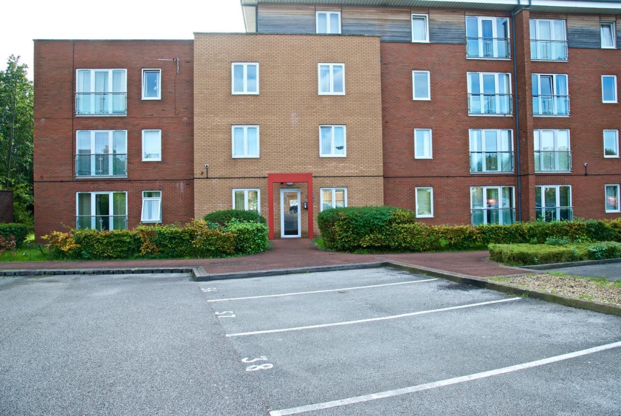 Liverpool City Stays - Economy Room - Close To Airport Ee1 エクステリア 写真
