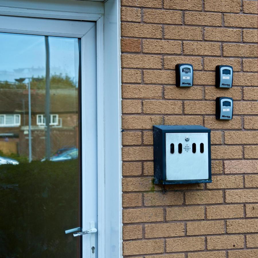Liverpool City Stays - Economy Room - Close To Airport Ee1 エクステリア 写真