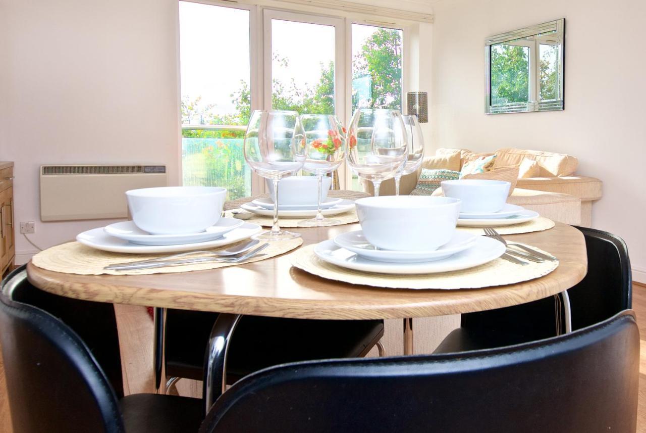 Liverpool City Stays - Economy Room - Close To Airport Ee1 エクステリア 写真